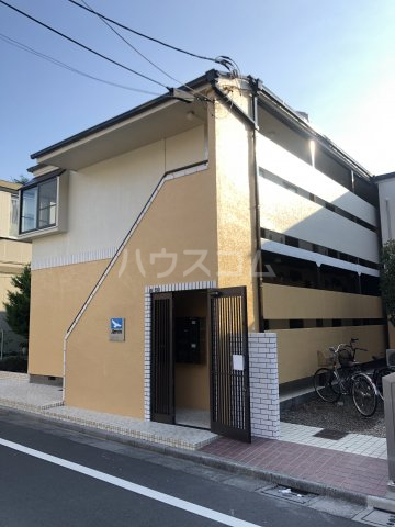 18/26 エントランス