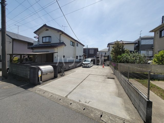 28/30 駐車場