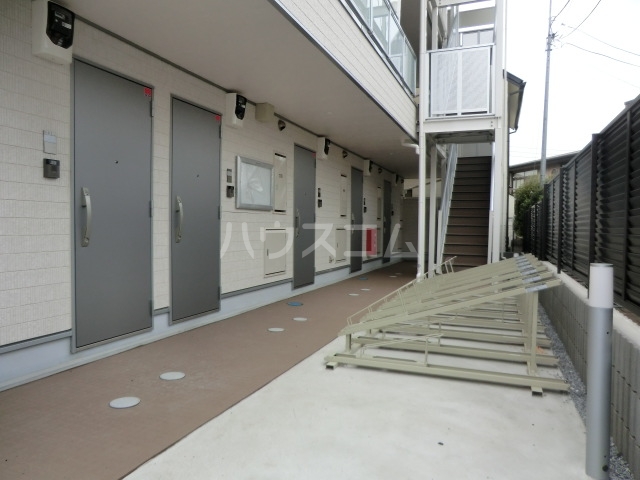 22/30 エントランス