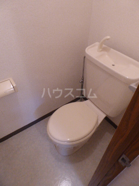 16/23 トイレ
