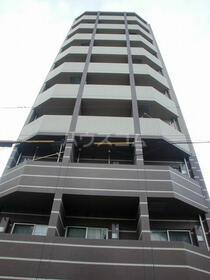 14/23 エントランス