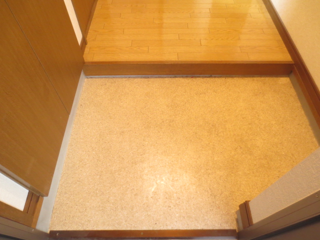 15/19 エントランス