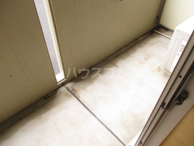 19/28 バルコニー