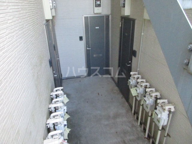 15/17 エントランス