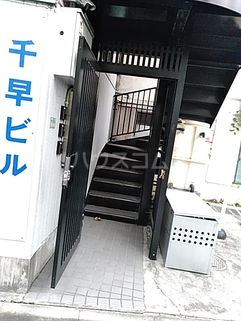 2/8 エントランス