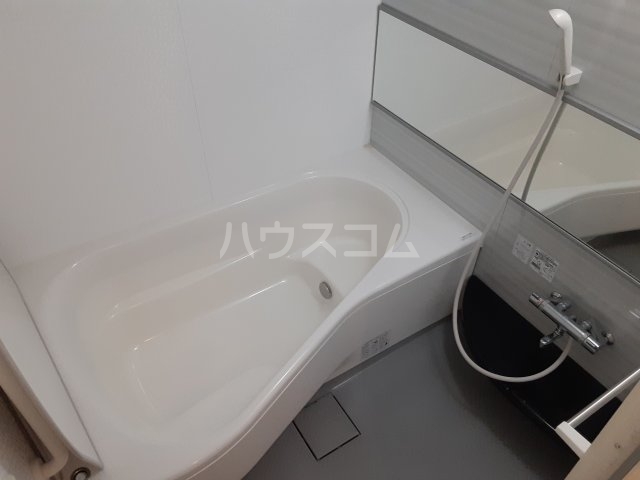 14/30 浴室