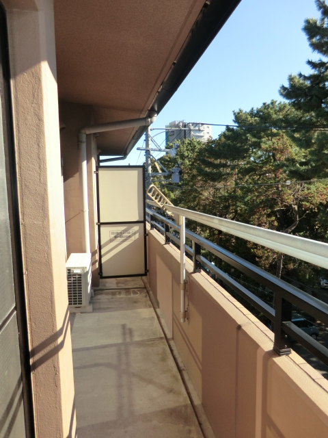 16/23 バルコニー