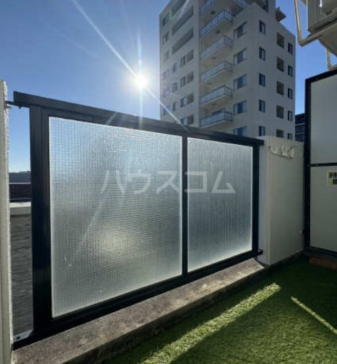 13/23 バルコニー