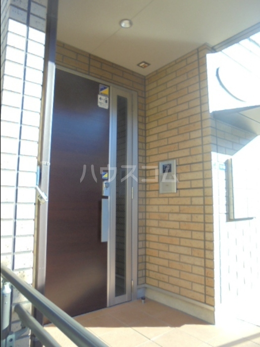 21/25 エントランス