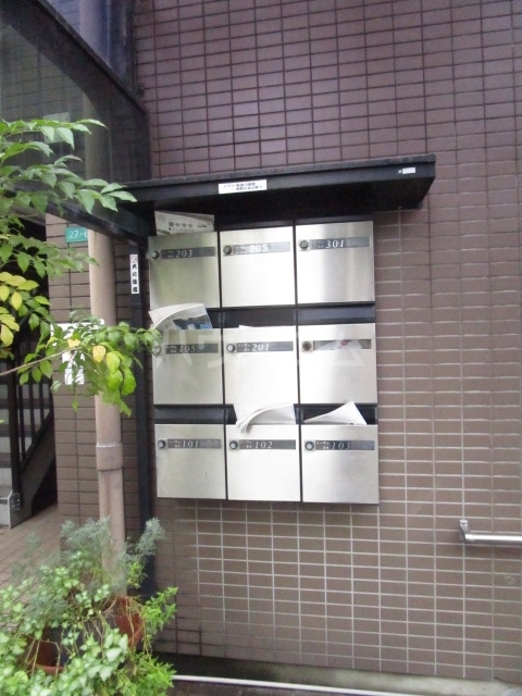 25/30 エントランス