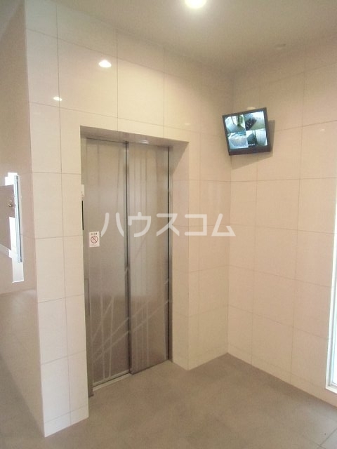 14/17 エントランス