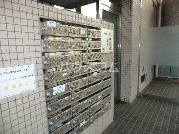 21/29 エントランス