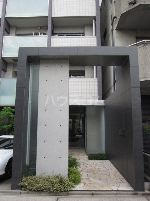 3/8 エントランス