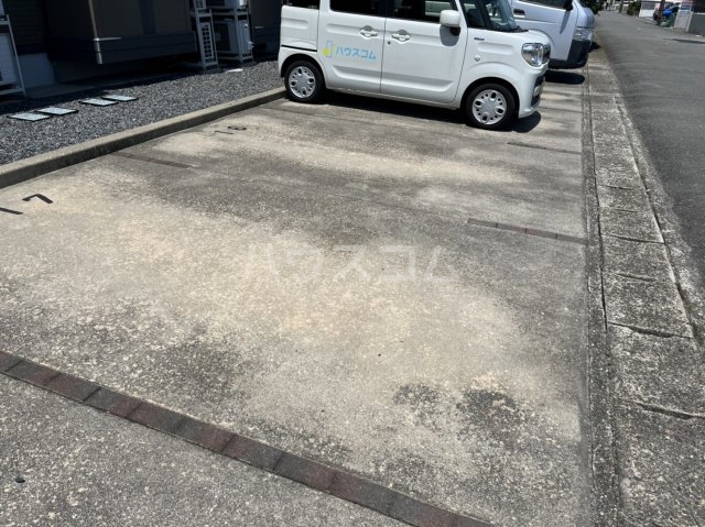 2/10 駐車場