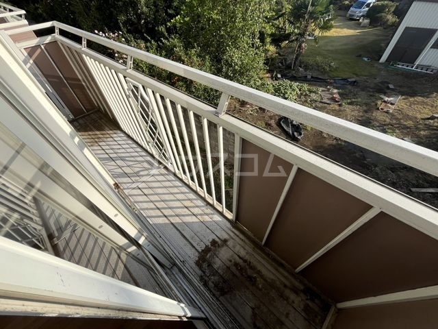 13/27 バルコニー