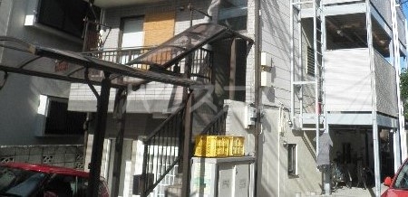 14/23 エントランス