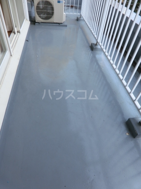 21/30 バルコニー