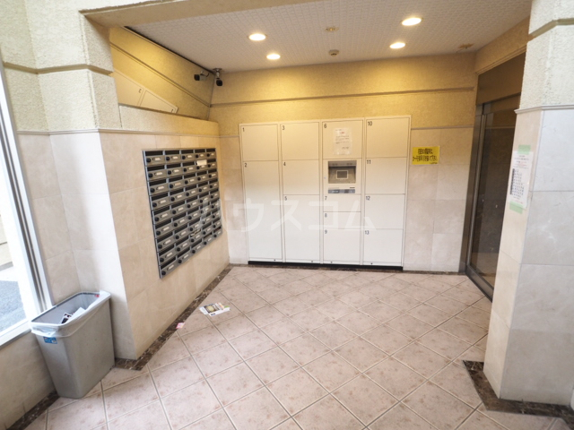 2/5 エントランス