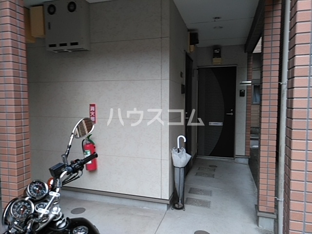 20/26 エントランス