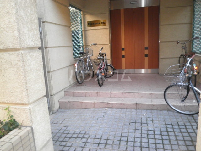 14/22 エントランス