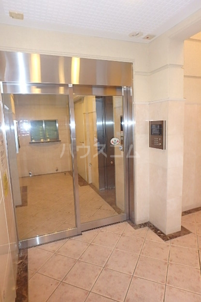 16/24 エントランス