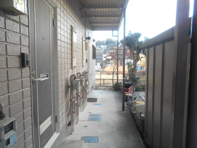 24/30 エントランス