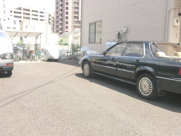 4/13 駐車場