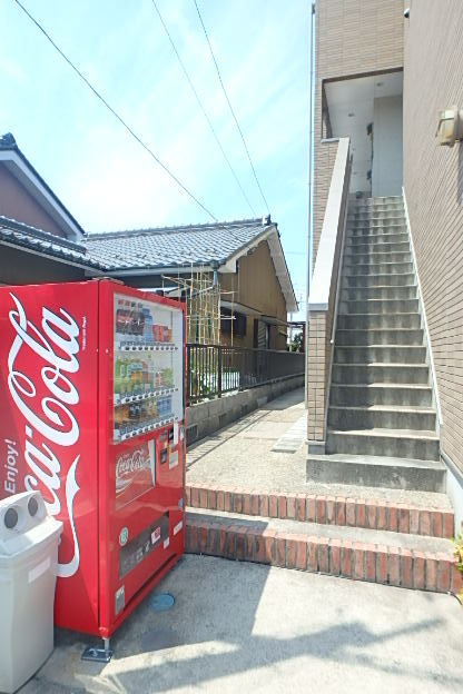 16/22 エントランス