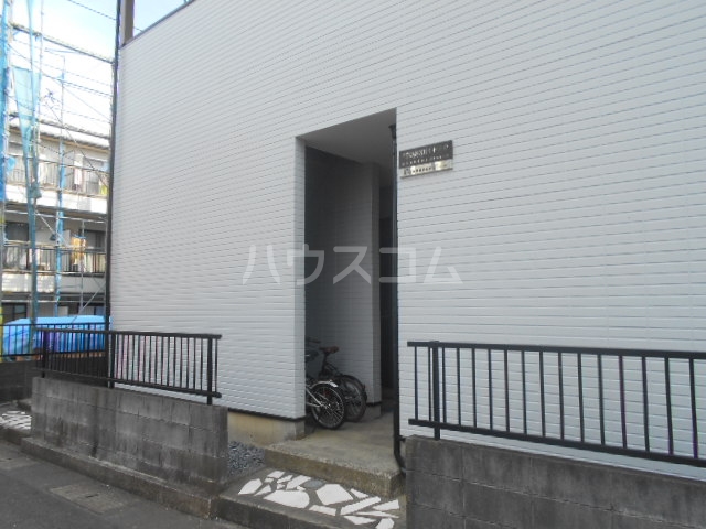 14/21 エントランス