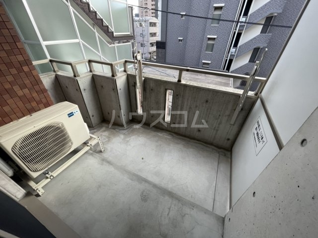 13/29 バルコニー