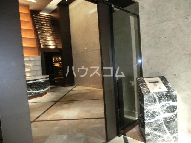 15/22 エントランス