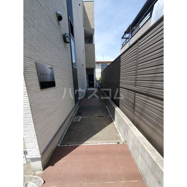 19/21 エントランス