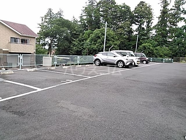 26/30 駐車場