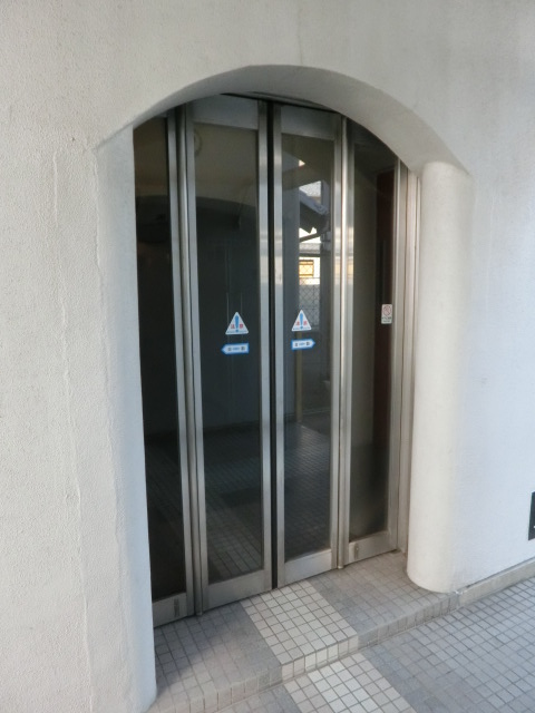 15/17 エントランス