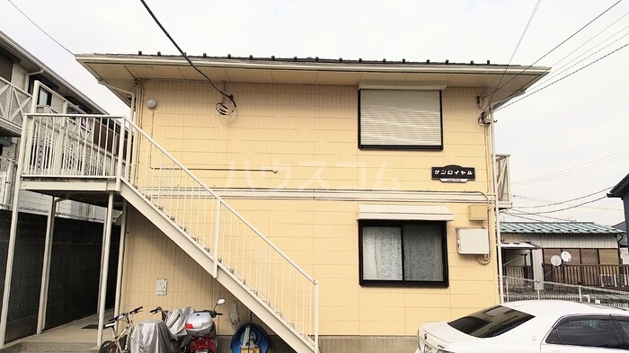 20/27 エントランス