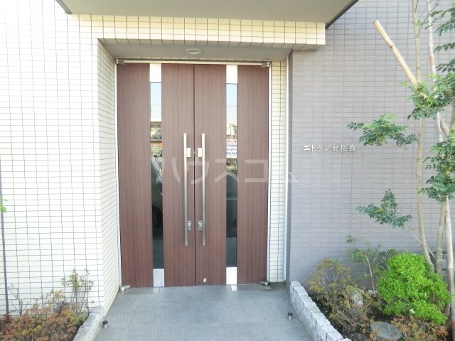 3/8 エントランス