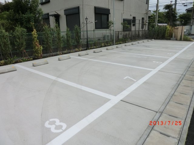 2/10 駐車場