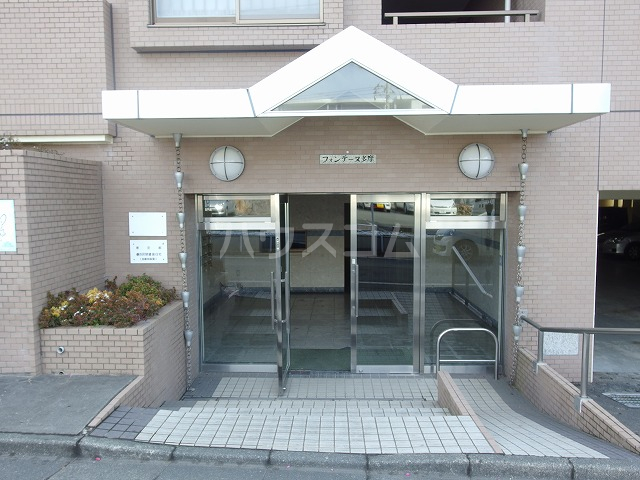 21/29 エントランス