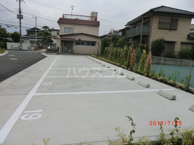 22/30 駐車場