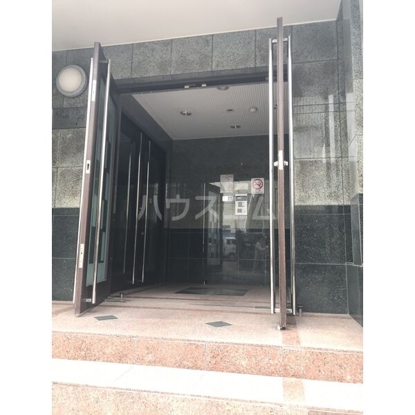 13/21 エントランス