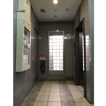 16/24 エントランス