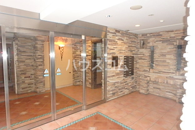 20/29 エントランス