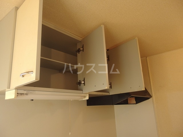 13/30 収納
