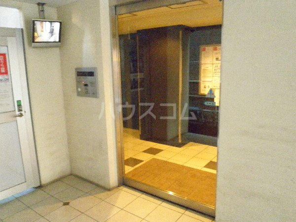 20/30 エントランス