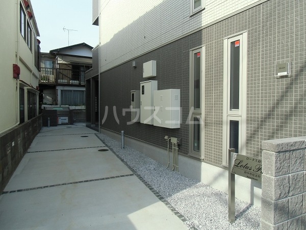 14/21 エントランス