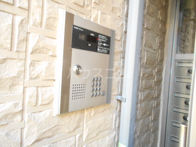 22/30 エントランス