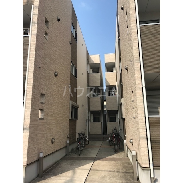 14/24 エントランス