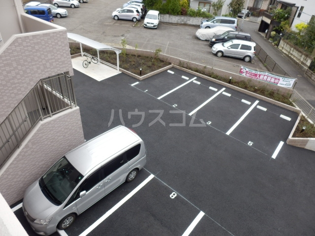 19/22 駐車場
