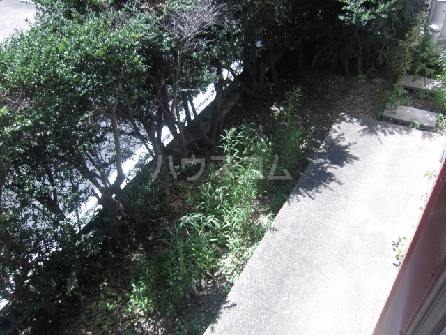 23/30 バルコニー