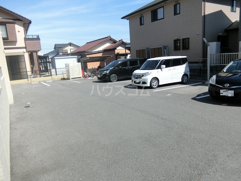 3/5 駐車場